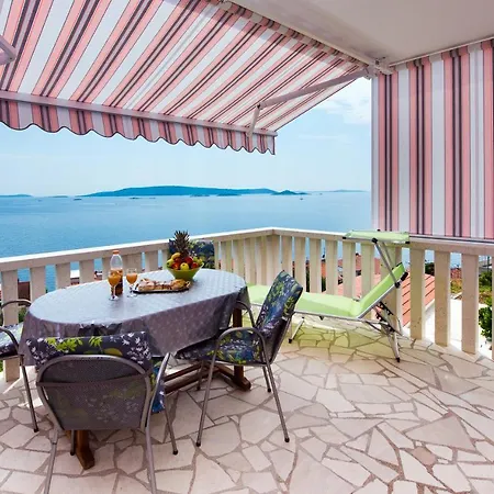Apartment Care Donji Okrug (Ciovo)