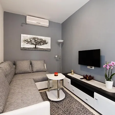 Care Apartment Donji Okrug (Ciovo)
